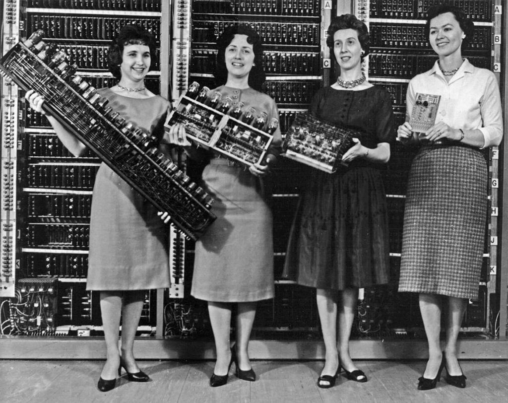 Le donne continuano a scrivere la storia dell’ICT